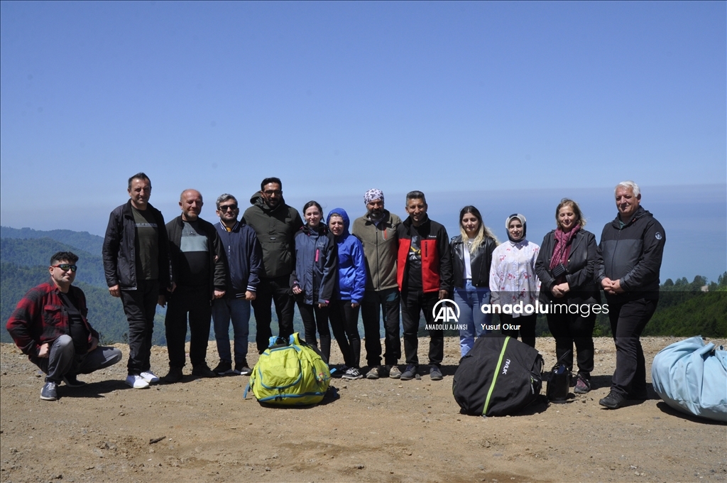Artvin'de Engelliler Haftası kapsamında yamaç paraşütü etkinliği düzenlendi