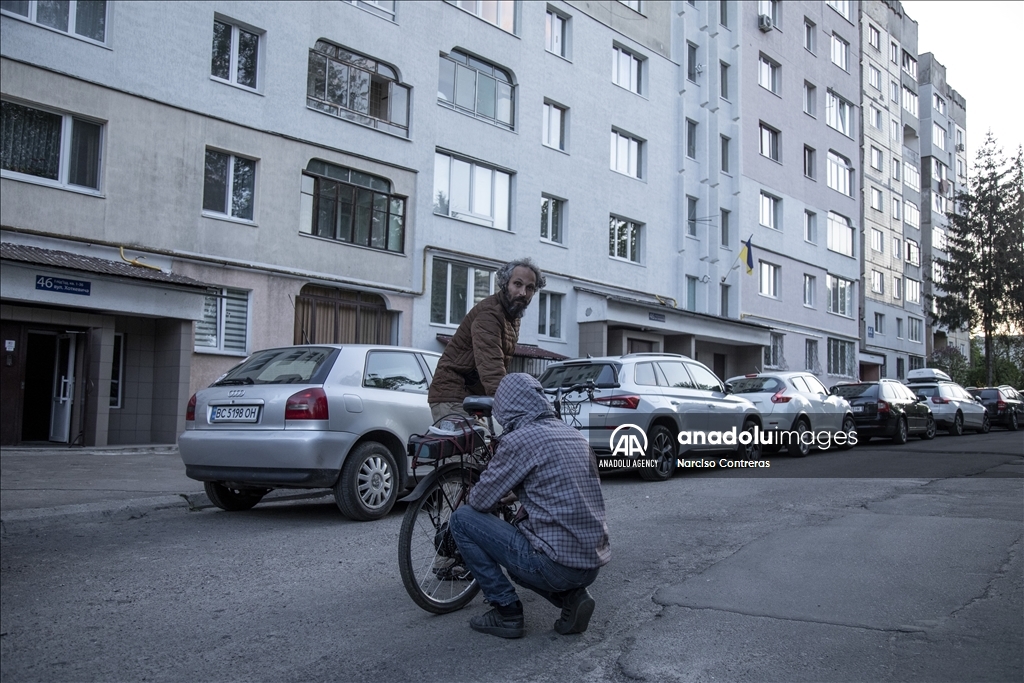 Recycling electric bikes in Lviv amid Russia-Ukraine war