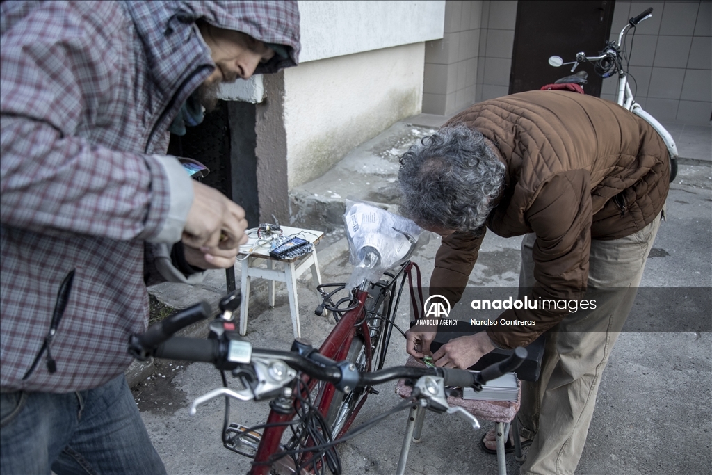 Recycling electric bikes in Lviv amid Russia-Ukraine war