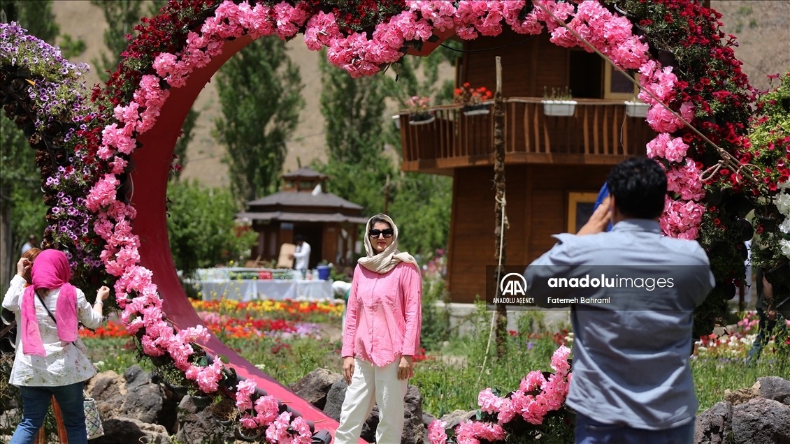 جشنواره لالهها در آسارای کرج