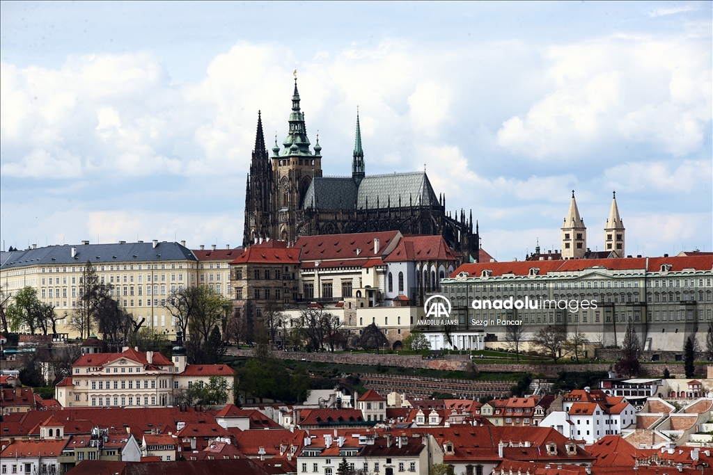 Orta Çağ mimarisinin yaşatıldığı kent: Prag