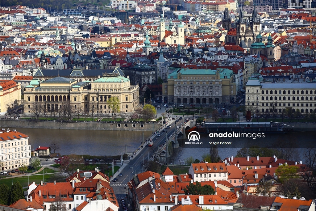 Orta Çağ mimarisinin yaşatıldığı kent: Prag