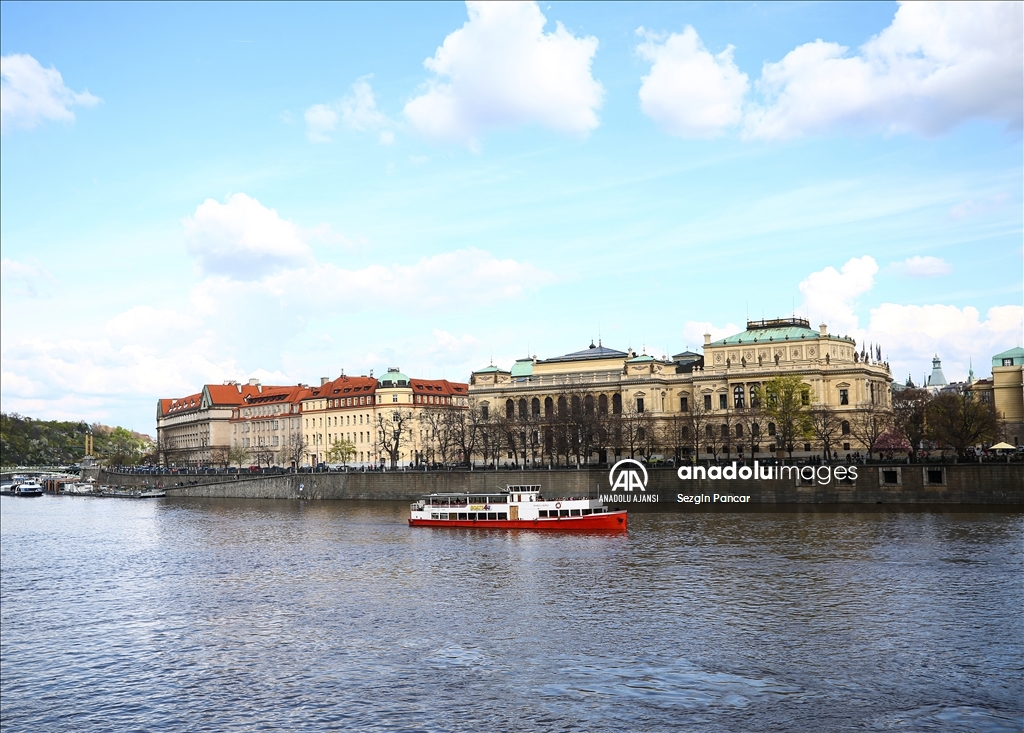 Orta Çağ mimarisinin yaşatıldığı kent: Prag