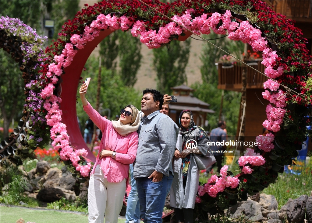 جشنواره لالهها در آسارای کرج