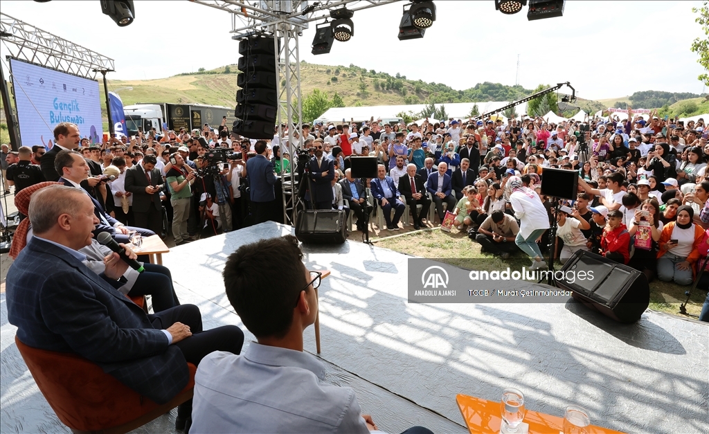 Cumhurbaşkanı Erdoğan, Adıyaman Gençlik Buluşması'na katıldı