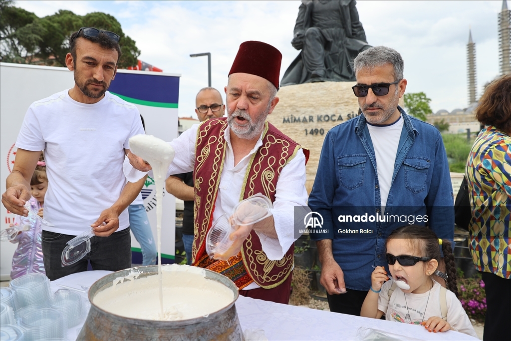 Edirne'de Türk Mutfağı Haftası etkinlikleri deva-i misk helvası ikramıyla başladı