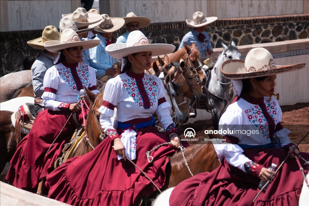 Charriera show in Mexico