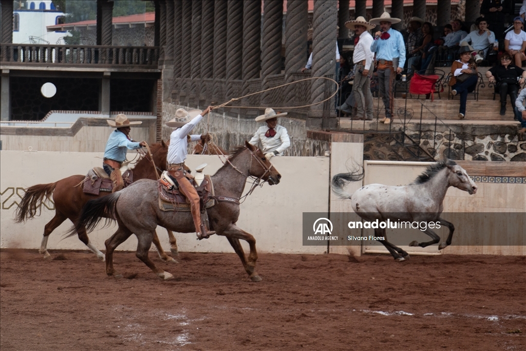 Charriera show in Mexico