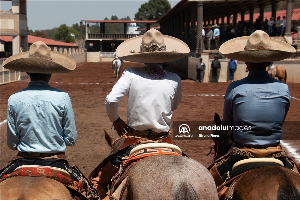 Charriera show in Mexico