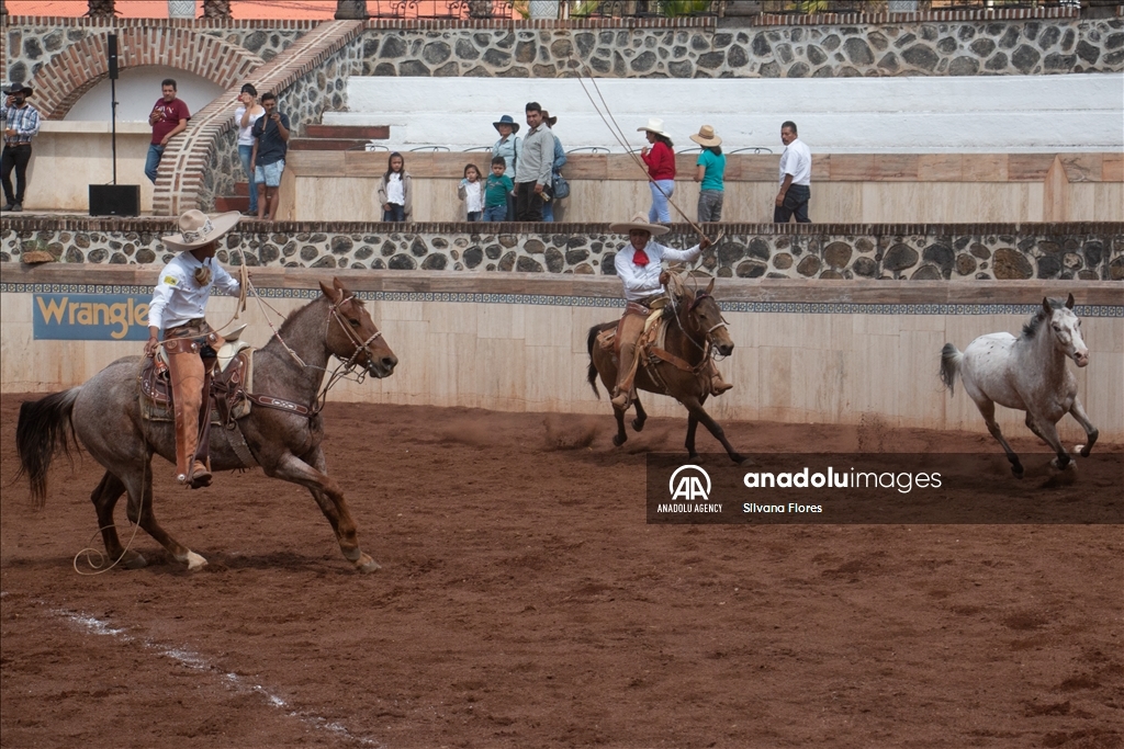 Charriera show in Mexico
