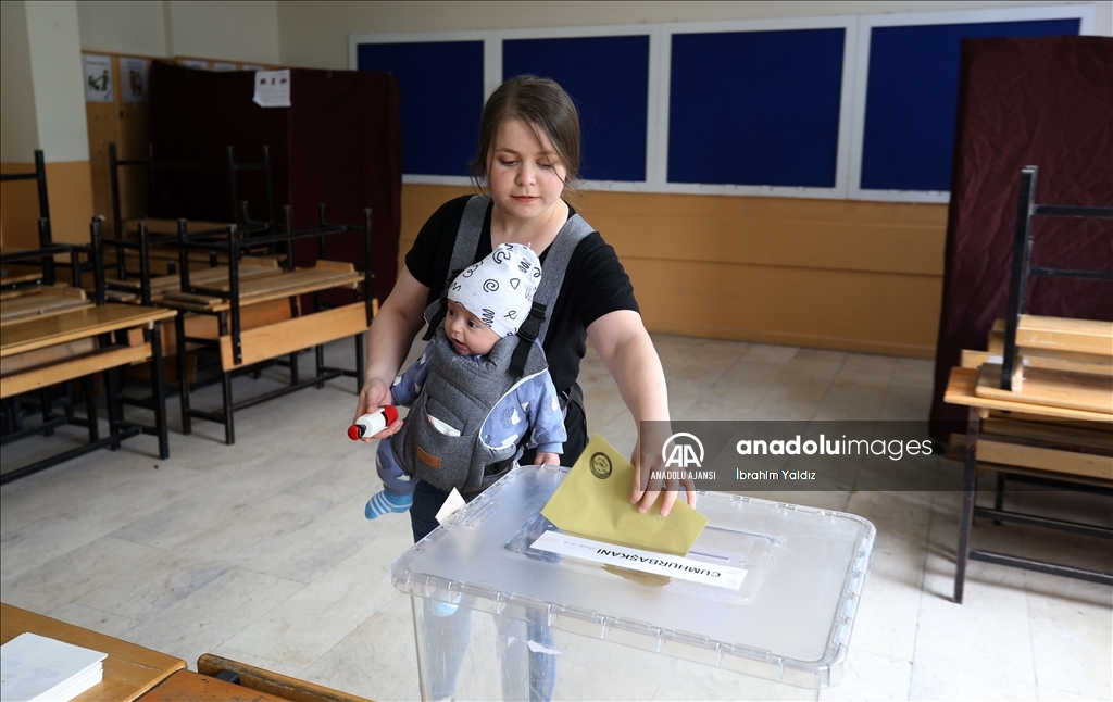 Türkiye, Cumhurbaşkanı Seçimi ikinci tur oylaması için sandık başında
