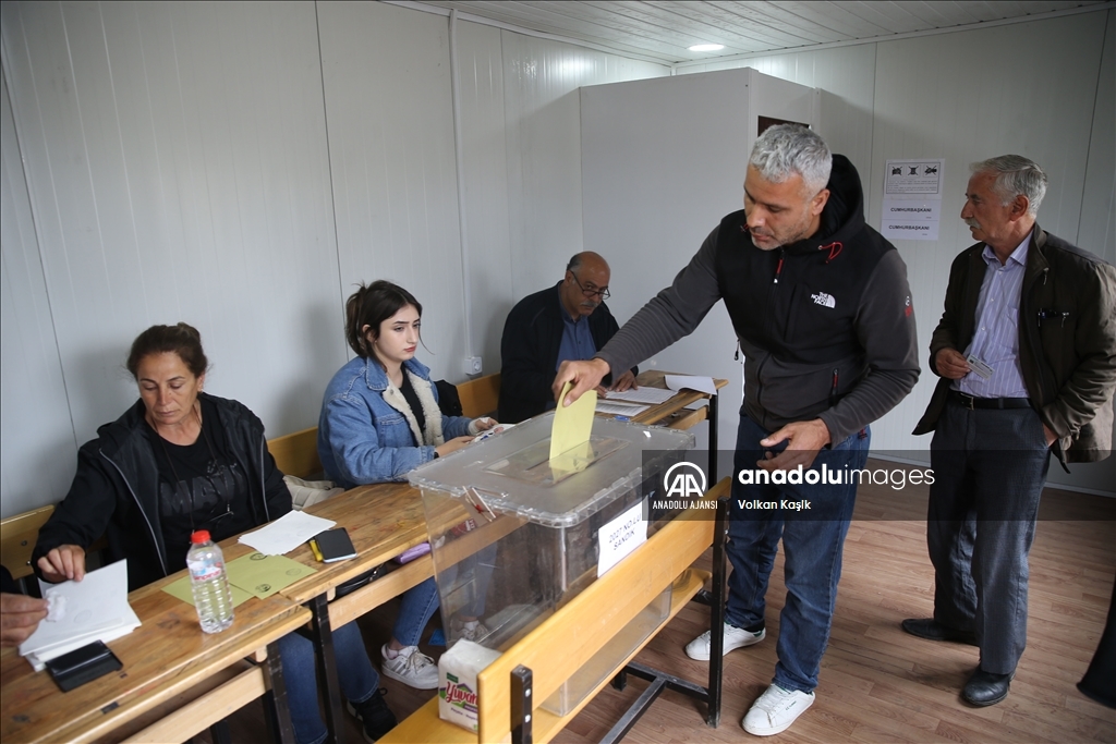 Türkiye sandık başında
