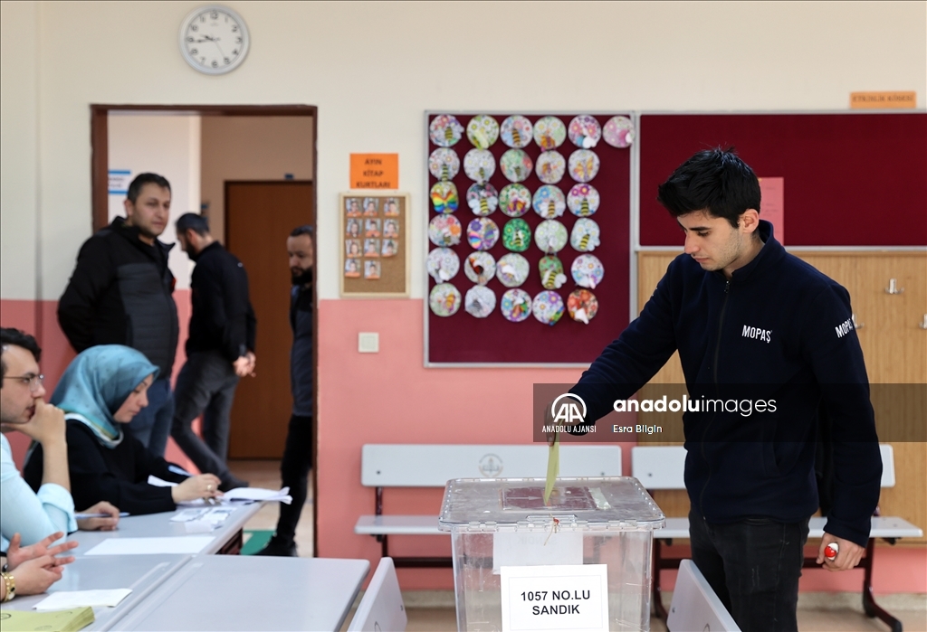 Türkiye, Cumhurbaşkanı Seçimi ikinci tur oylaması için sandık başında