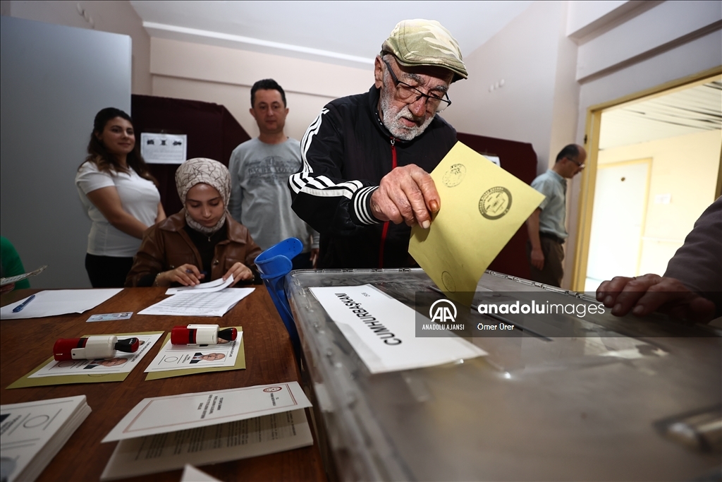 Düzce'de seçimler için huzurevinde sandık kuruldu