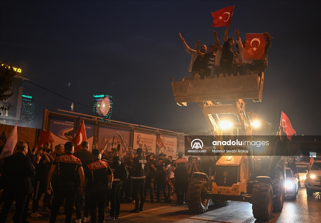 Cumhurbaşkanı Erdoğan'ın seçim başarısı kutlanıyor