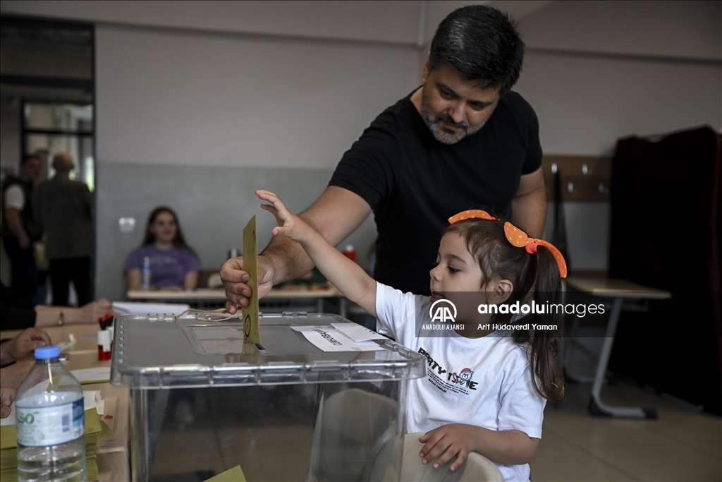 Türkiye sandık başında
