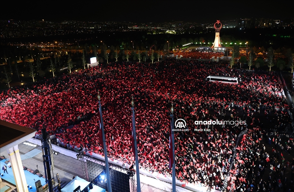 Cumhurbaşkanı Erdoğan'ın seçim başarısı kutlanıyor