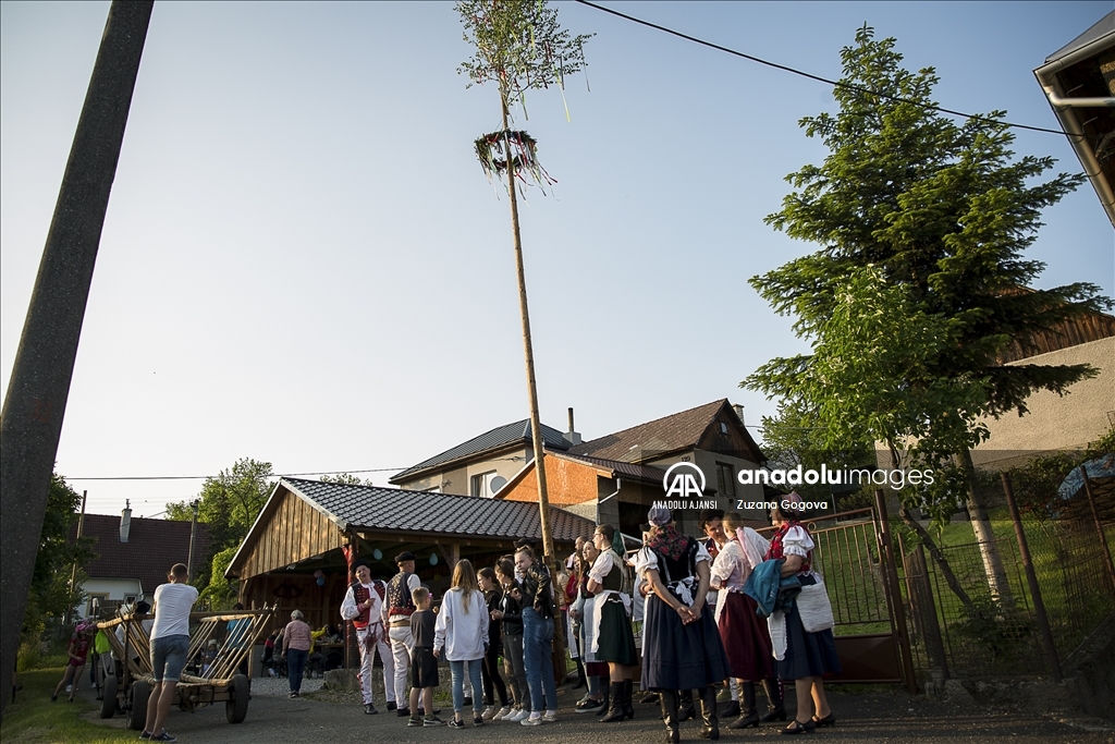Slovakya'da 'Maypole' geleneği