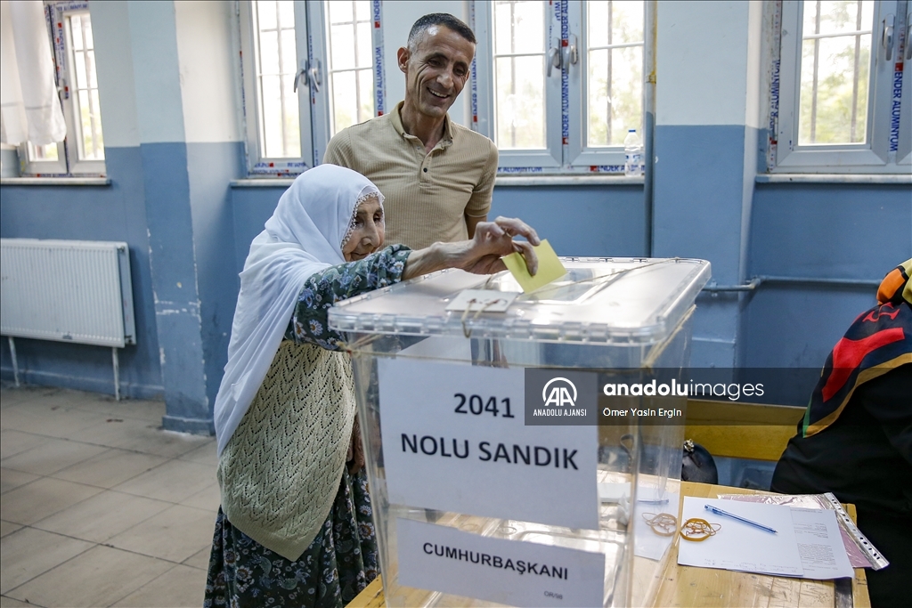 Türkiye sandık başında