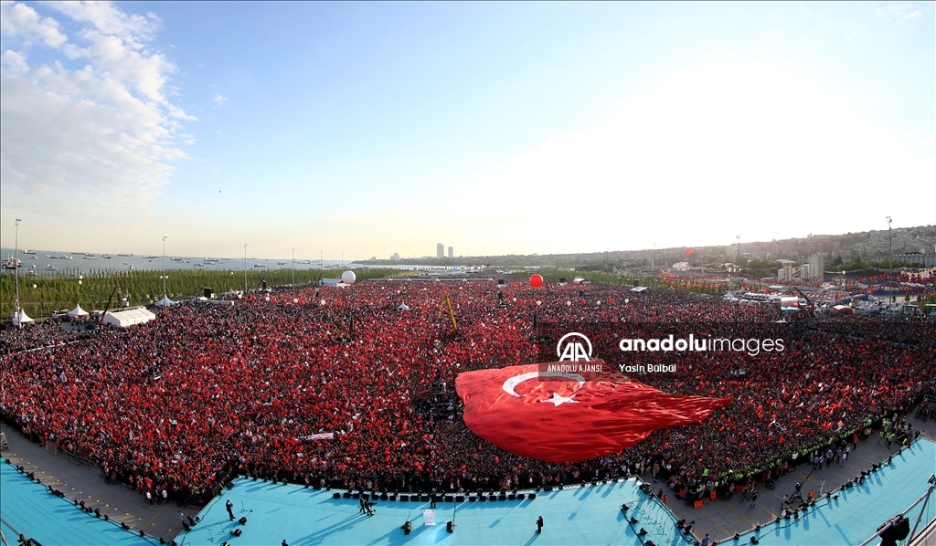 İstanbul'un Fethinin 570. Yılı Kutlanıyor - Anadolu Ajansı