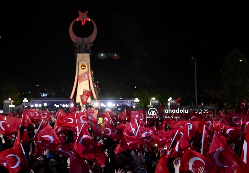 Cumhurbaşkanı Erdoğan, Cumhurbaşkanlığı Külliyesi'nde vatandaşlara hitap etti