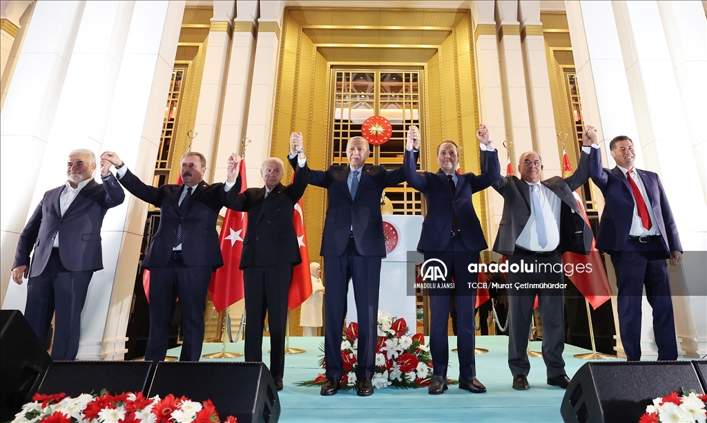 Cumhurbaşkanı Erdoğan, Cumhurbaşkanlığı Külliyesi'nde vatandaşlara hitap etti