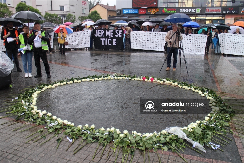 Dan bijelih traka obilježen u Prijedoru: Apel za izgradnju spomenika za 102 ubijene prijedorske djece