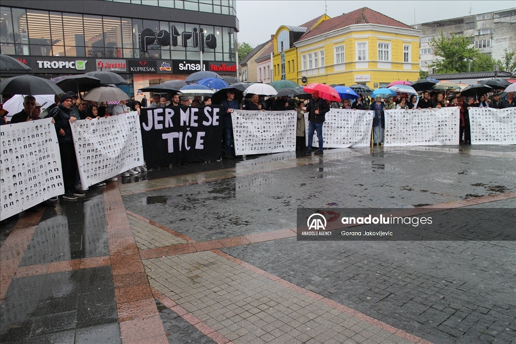Dan bijelih traka obilježen u Prijedoru: Apel za izgradnju spomenika za 102 ubijene prijedorske djece