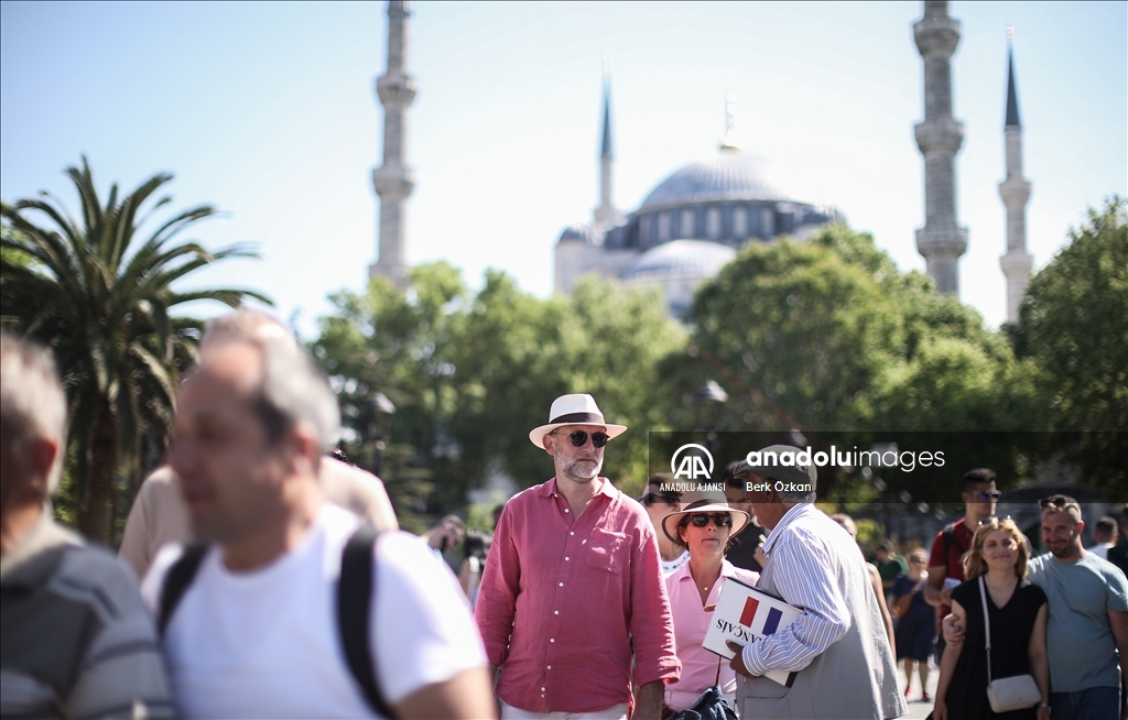 Tarihi Yarımada'da turist yoğunluğu