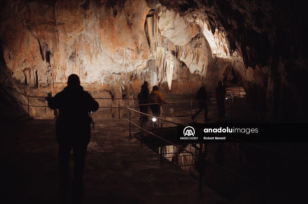 Underground boat trip on the river Styx resumed after five years of unexpected pause