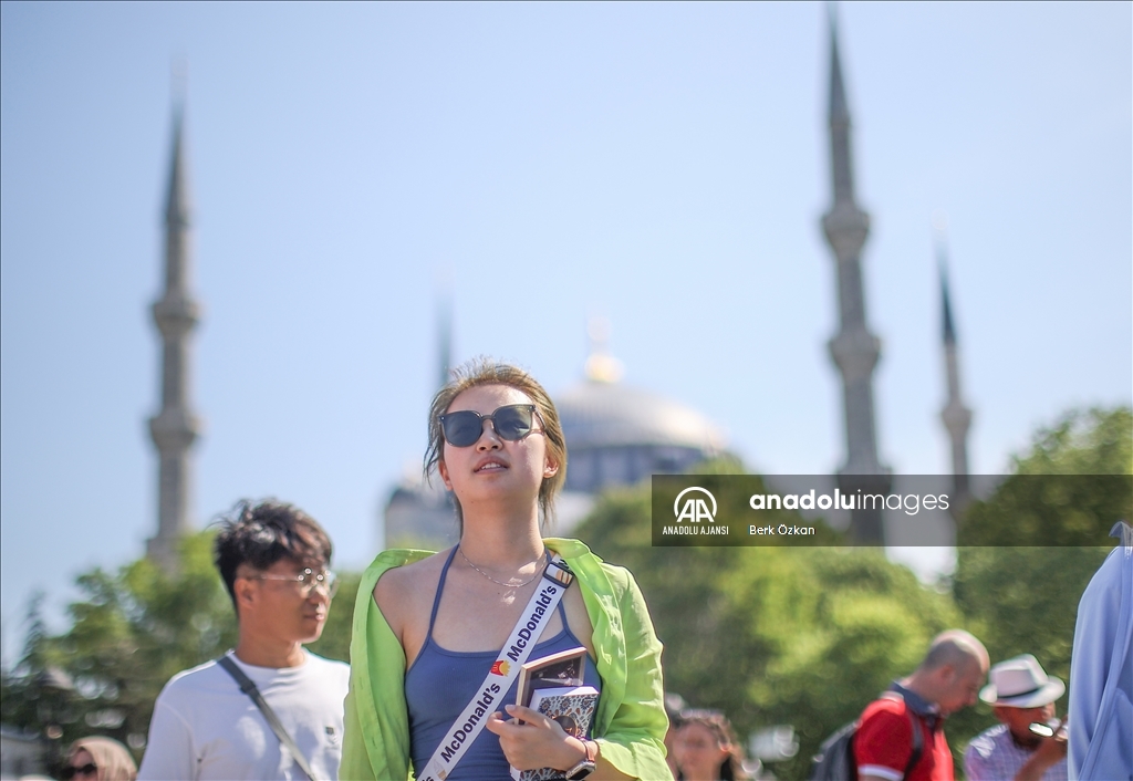 Tarihi Yarımada'da turist yoğunluğu