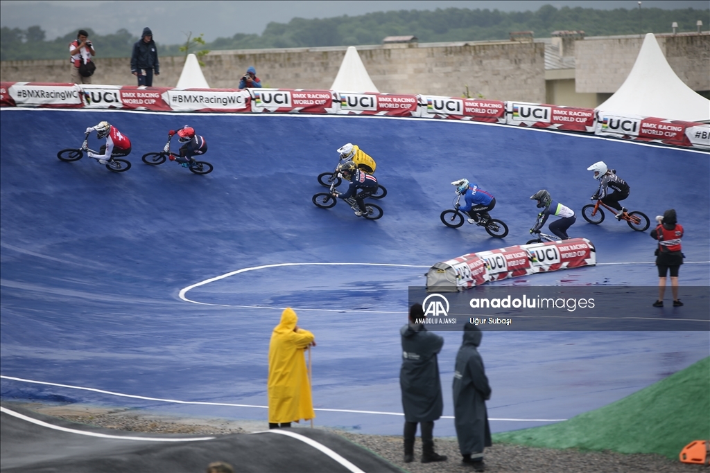 2023 BMX Supercross Dünya Kupası'nın ikinci etap yarışları başladı