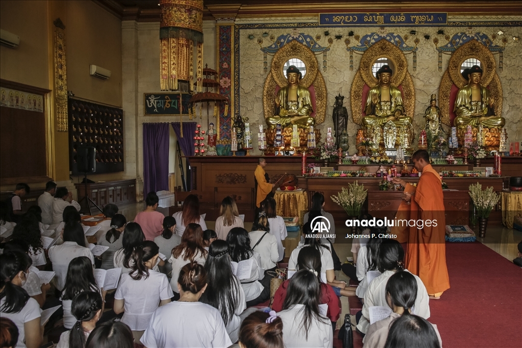 Endonezya'da Vesak Günü Kutlamaları