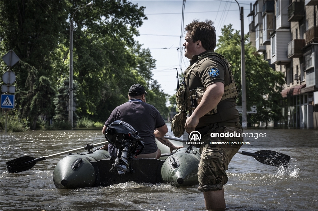 Evacuations continue from Kherson’s flooded areas after explosion at dam