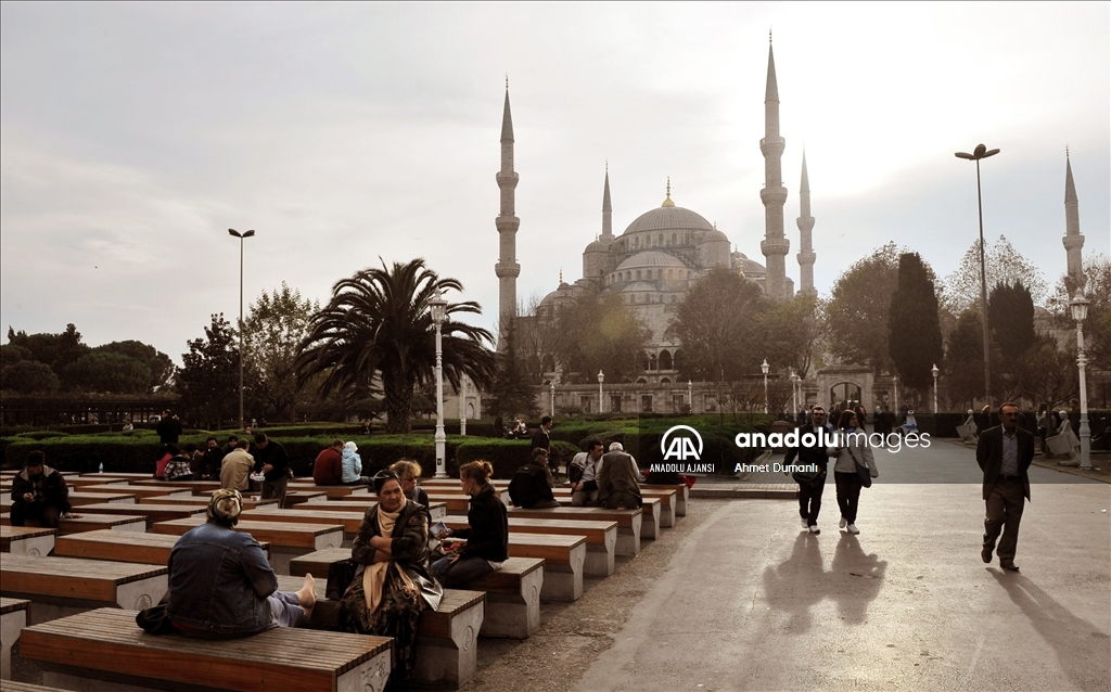 SÜleymaniye Külliyesi çevresindeki dinlenme alanları