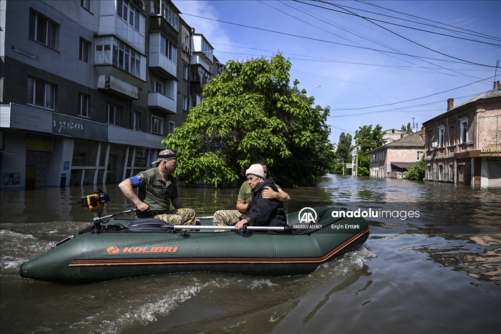 Evacuations continue in Kherson’s flooded areas after explosion at dam