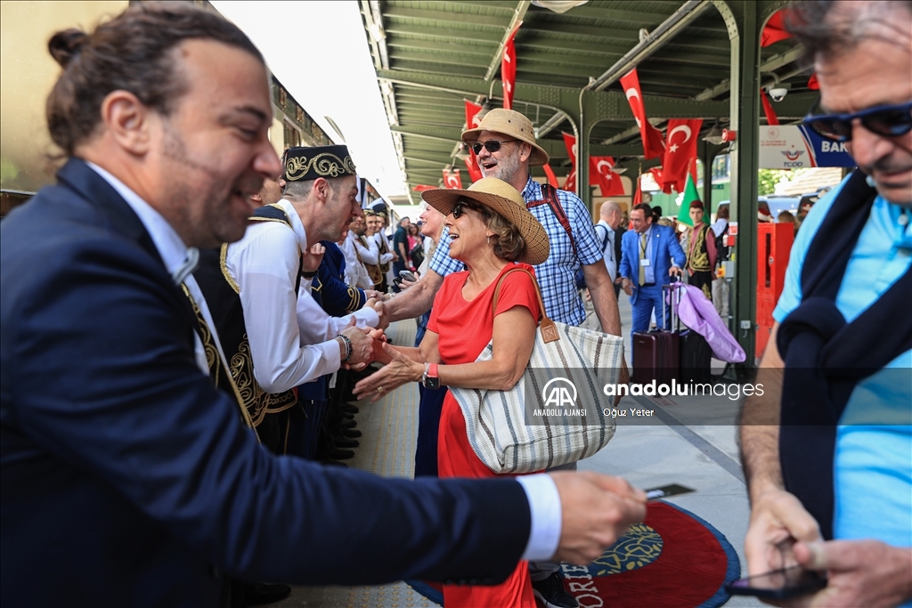 Paris'ten yola çıkan tarihi Orient Express İstanbul'a ulaştı