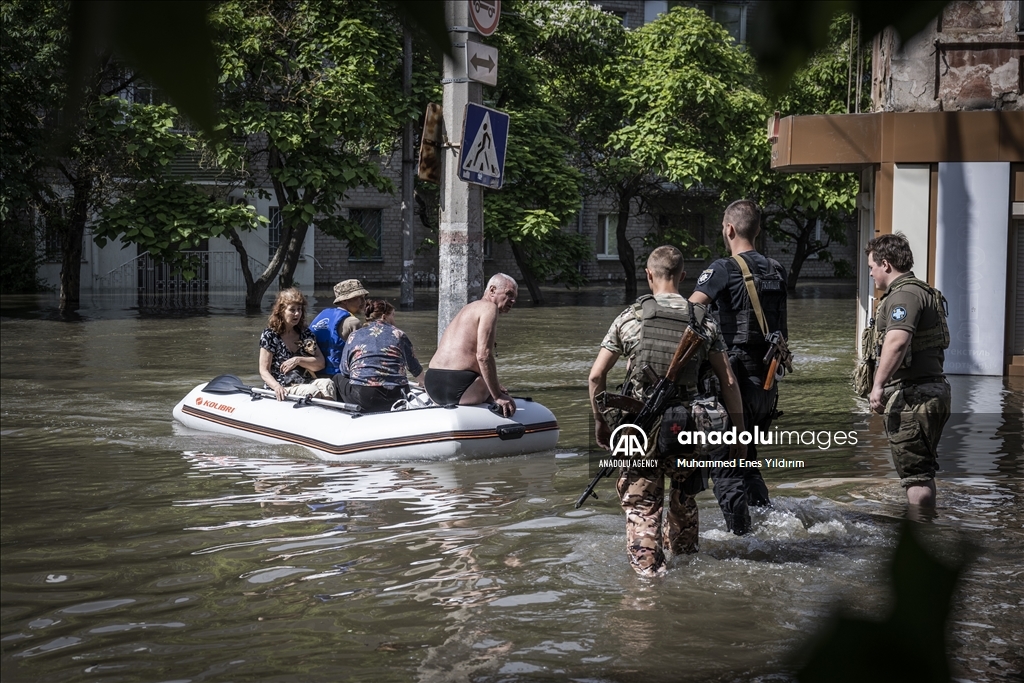 Evacuations continue from Kherson’s flooded areas after explosion at dam