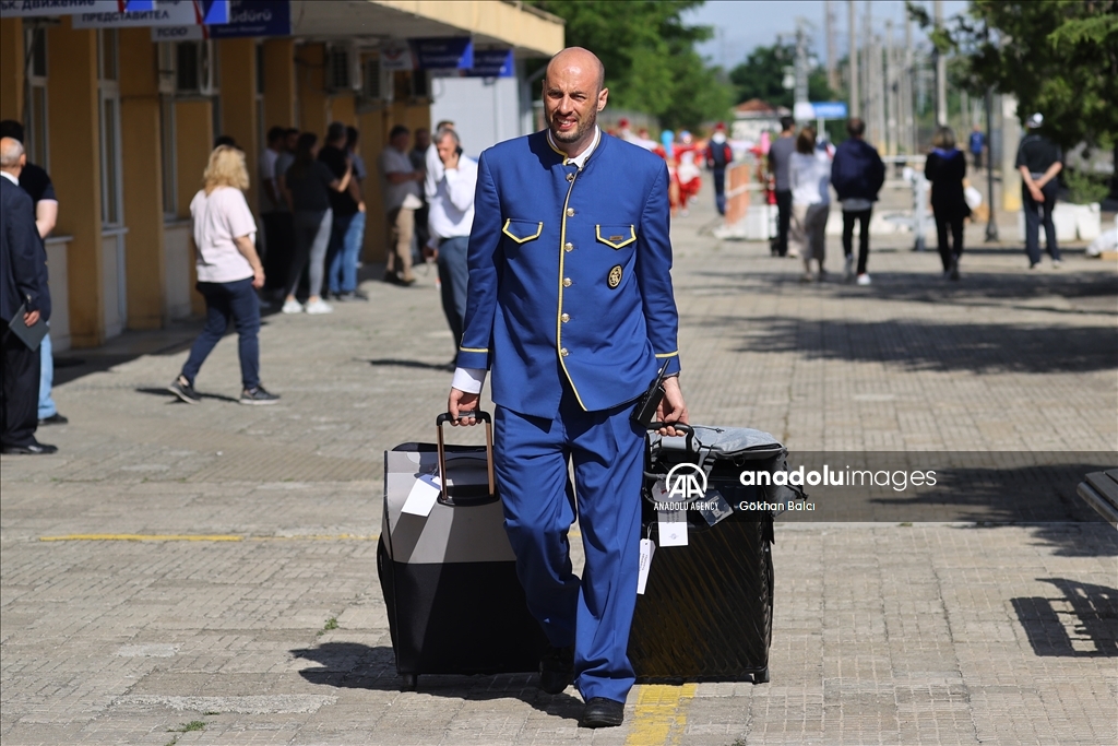Orient Express from Paris arrives in Turkiye