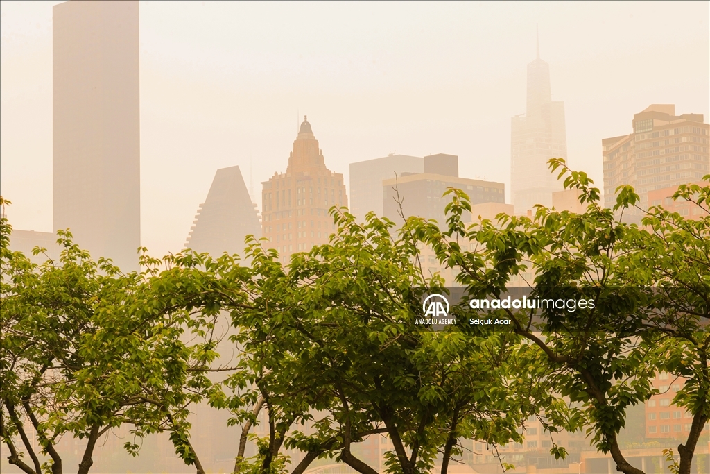 New York experiences worst air quality because of Canadian wildfires