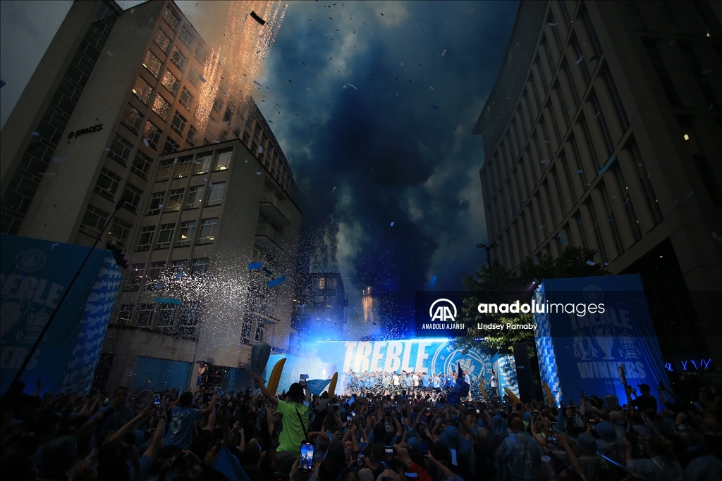 UEFA Şampiyonlar Ligi şampiyonu Manchester City, ülkesine döndü