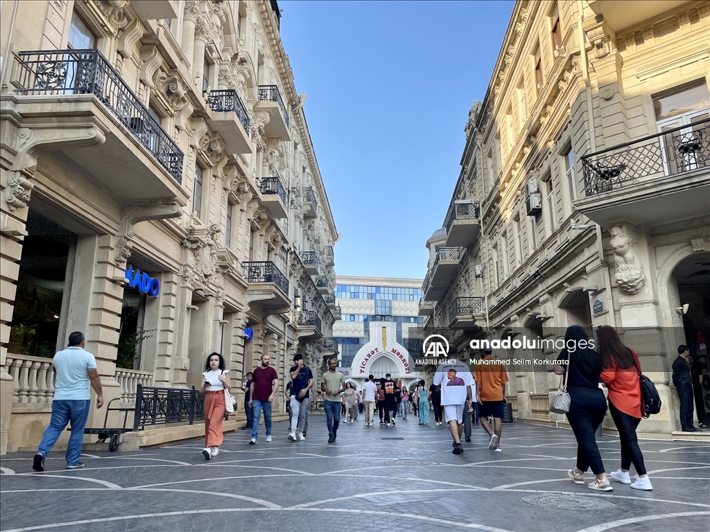 Daily life in Azerbaijan's Baku - Anadolu Ajansı