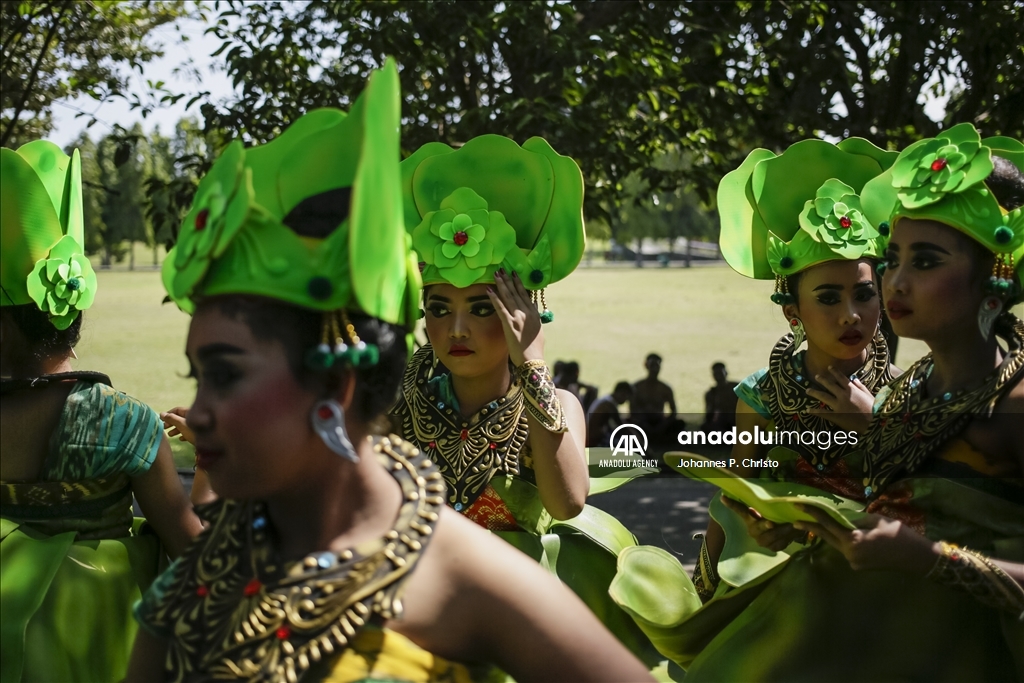 The cultural parade of Bali Arts Festival 2023