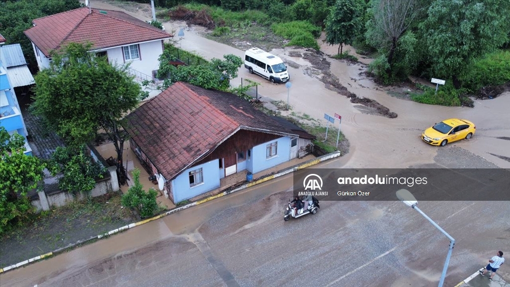 Sakarya'da sağanak etkili oldu