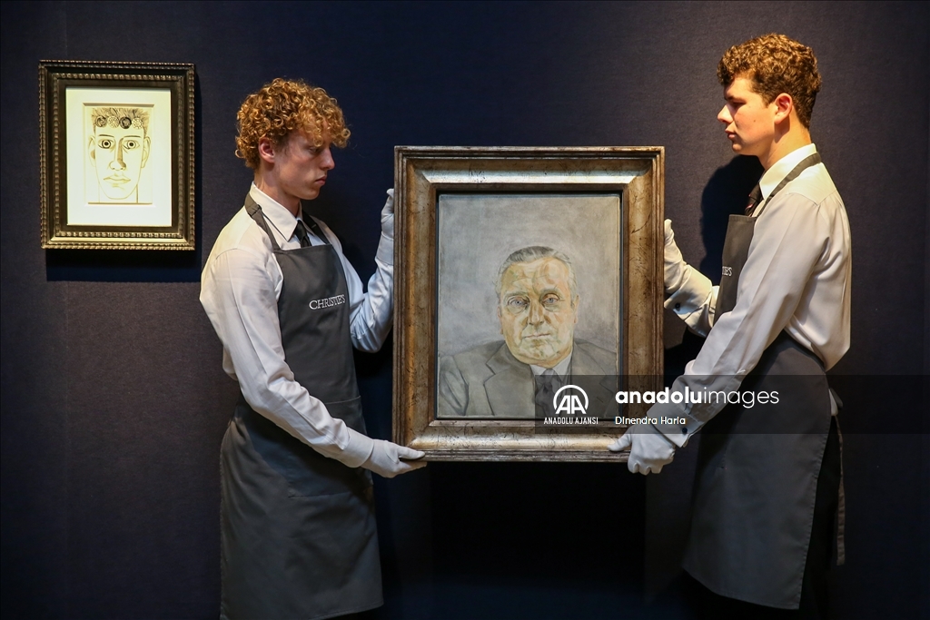 Christie's Müzayede Evi'nde 20 ve 21. Yüzyıl Sanatı Serisi'nin ön gösterimi yapıldı