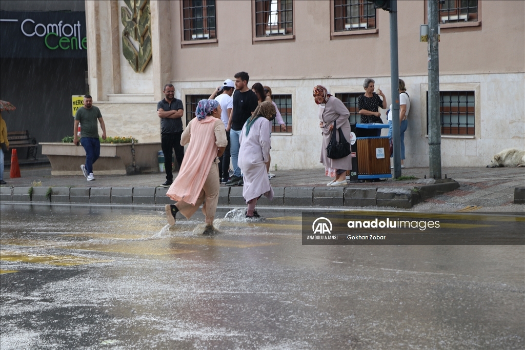 Trakya'da sağanak etkili oluyor
