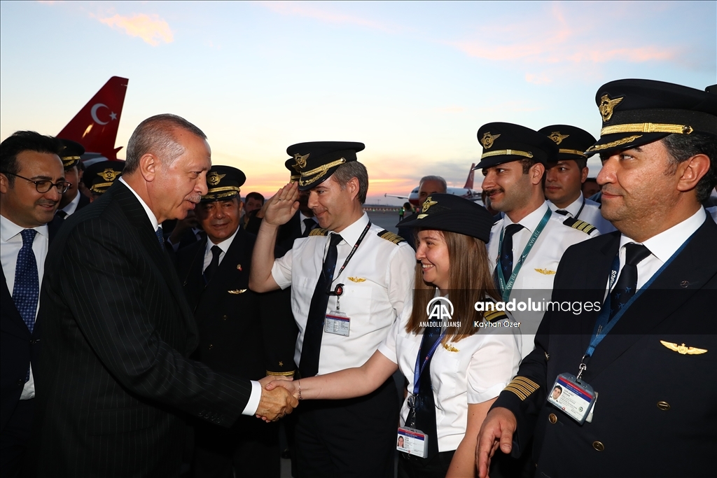İstanbul Yeni Havalimanı'na ilk uçuşu Erdoğan'ın uçağı yaptı
