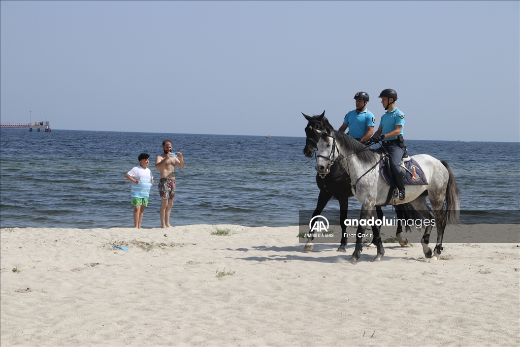 Tekirdağ sahillerinde "Heybet" ve Kafkas"lı jandarmanın devriyesi başladı