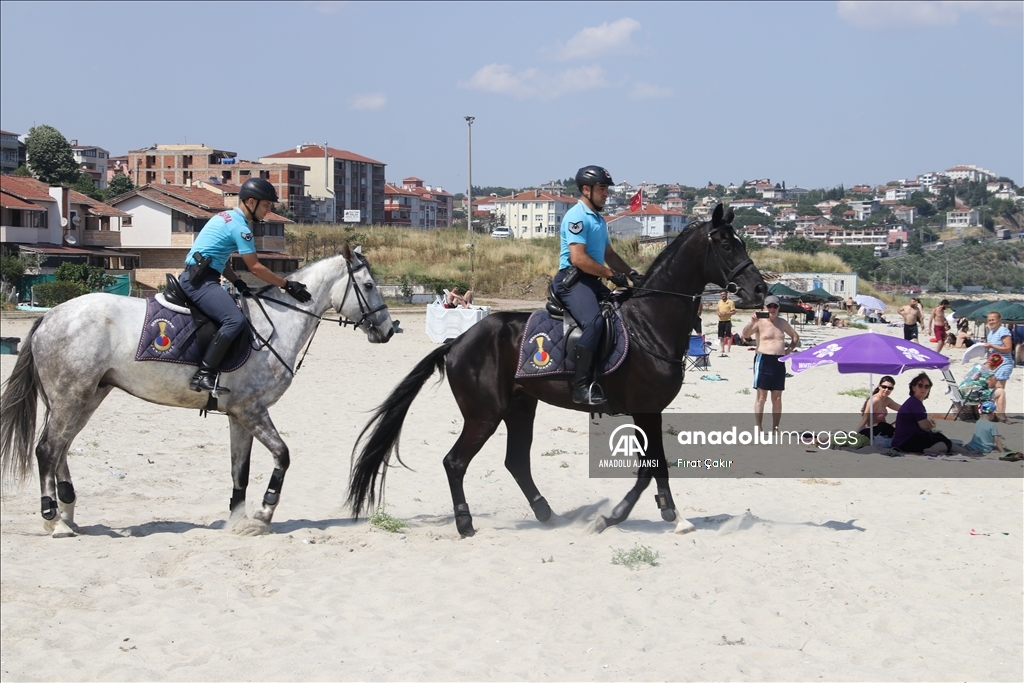 Tekirdağ sahillerinde "Heybet" ve Kafkas"lı jandarmanın devriyesi başladı
