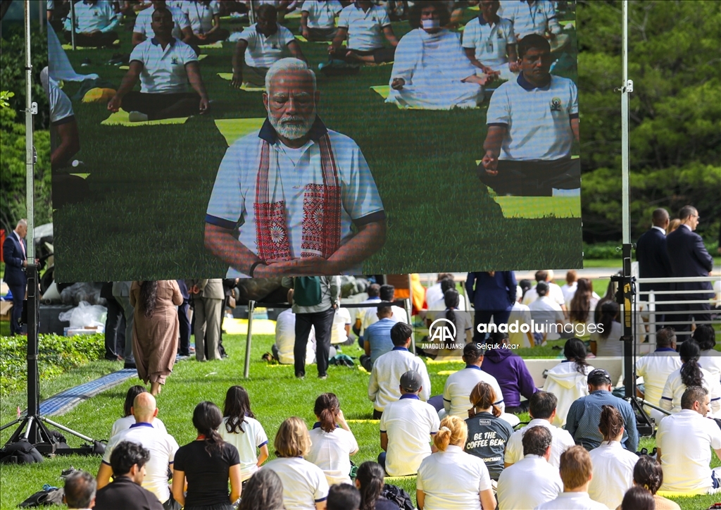 New York'ta Dünya Yoga Günü